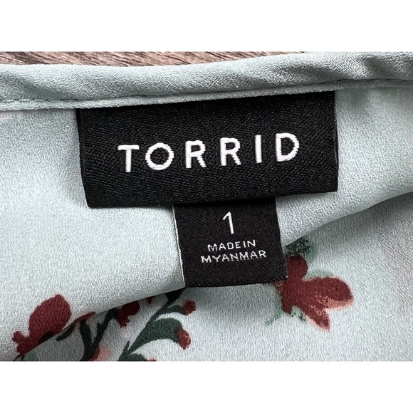 Torrid 1X Floral Blouse High Low Hem Popover Top Coquette Romantic Feminine - Picture 6 of 9